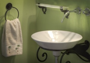 Read more about the article Small Bathroom Decorating Ideas